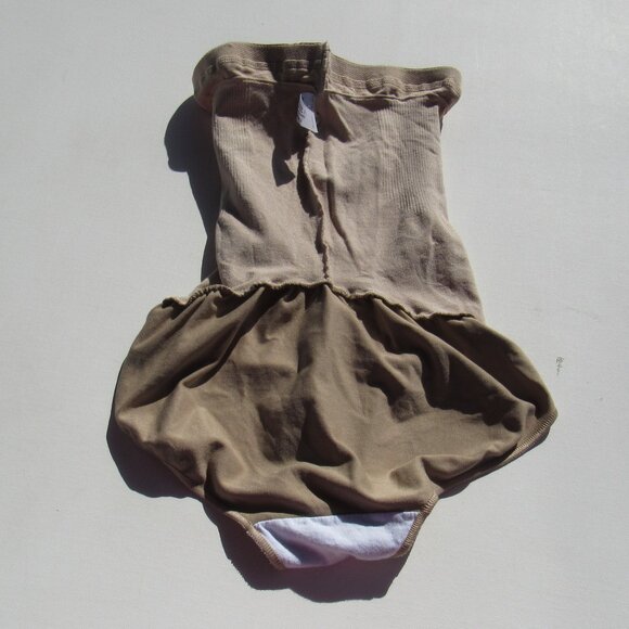 Assets Red Hot Label by Spanx High-Waisted Tan/Beige Brief Panty Shapewear Size2 - Picture 4 of 13